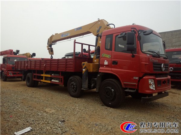 徐工12噸東風(fēng)三軸隨車吊（東風(fēng) -- 御龍12噸隨車起重運輸車）